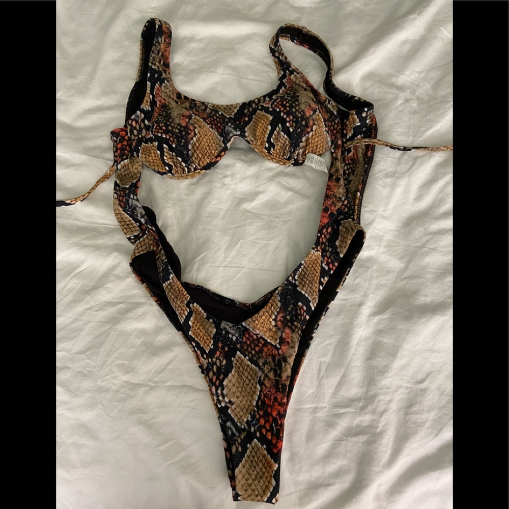 Pretty little thing one piece